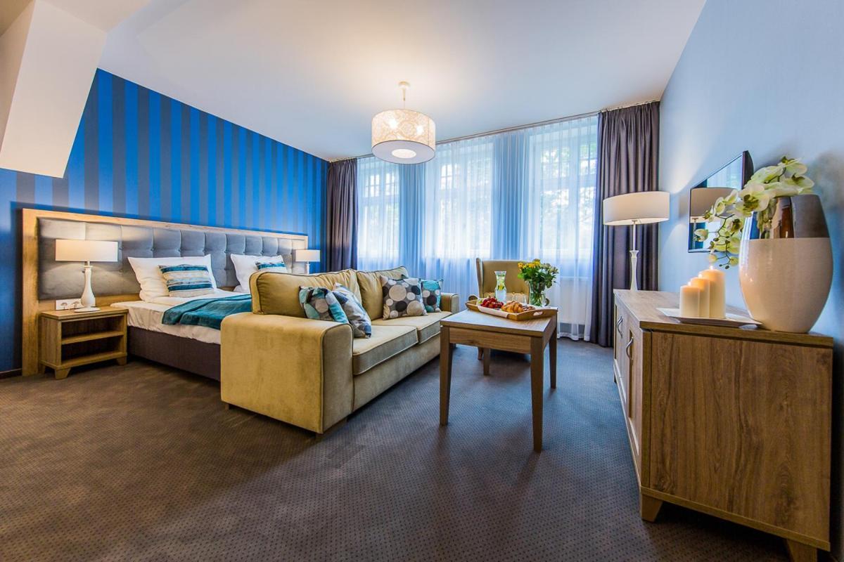 Hotel Debowy Biowellness & Spa Gory Sowie เบียลาวา ภายนอก รูปภาพ
